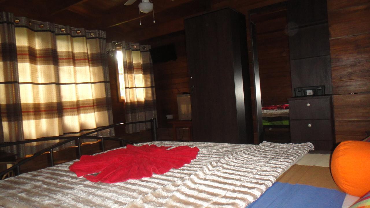Ma Oya Retreat Pinnawala 宾那伟拉 外观 照片